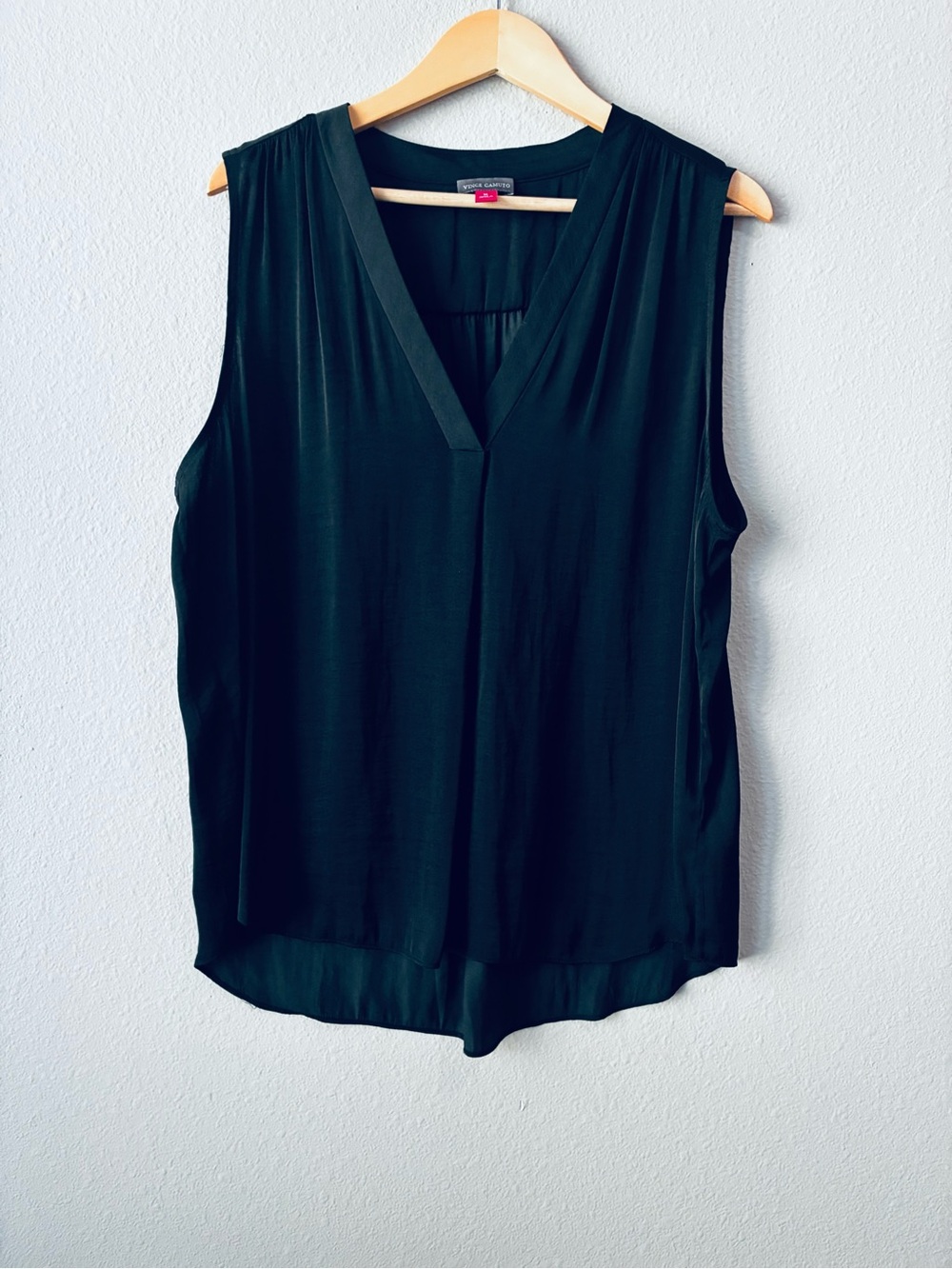 Vince Camuto Green V-Neck Sleeveless Satin-Look Camisole Size XL
